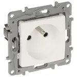 GNIAZDO POJEDYNCZE LE-664536 Niloe 230 V 16 A LEGRAND